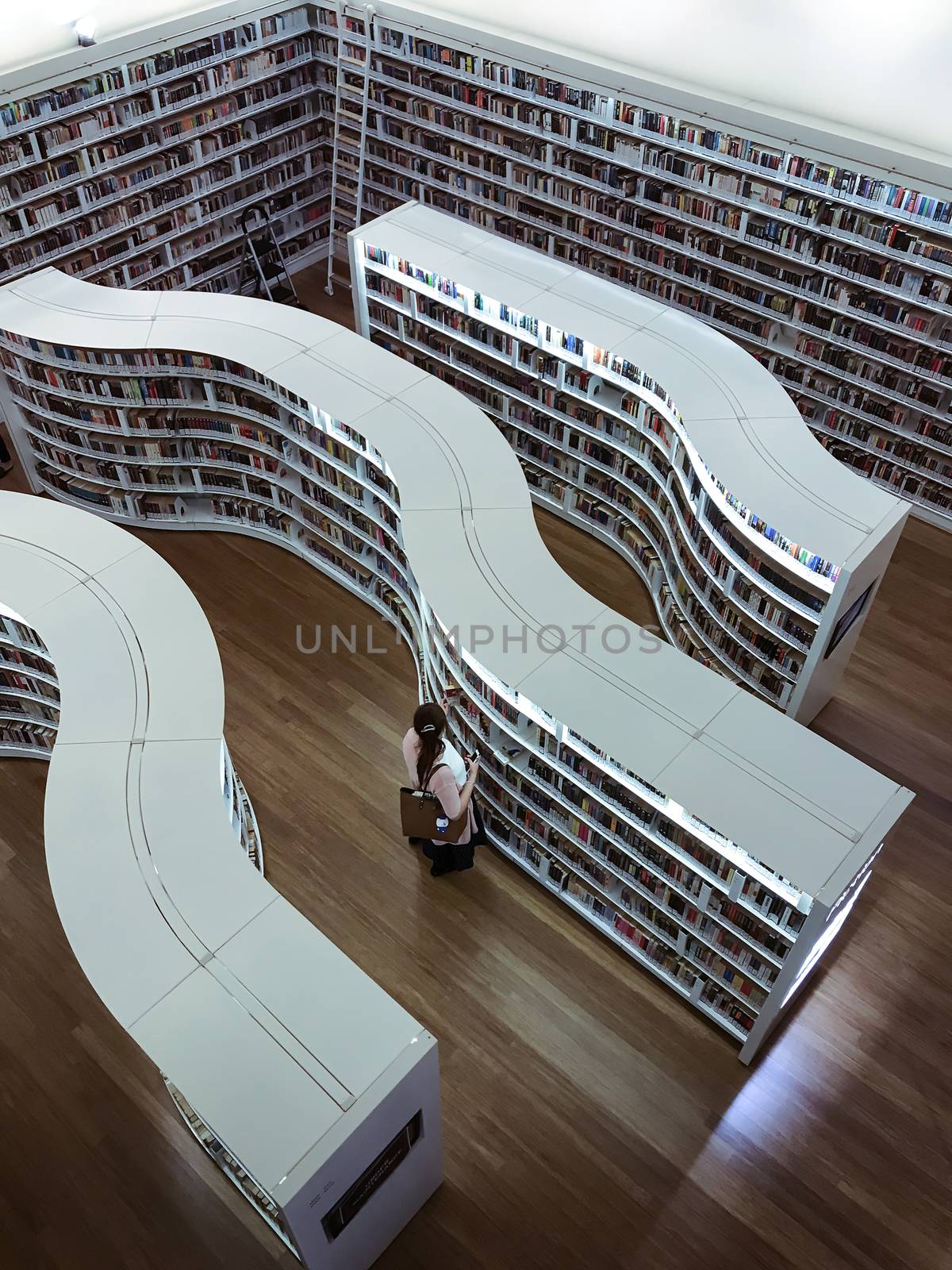 Modern looking layout in Library at Orchard. The place is next generation library with cozy and quiet ambiance located at Orchard Gateway near Somerset MRT Station in Singapore