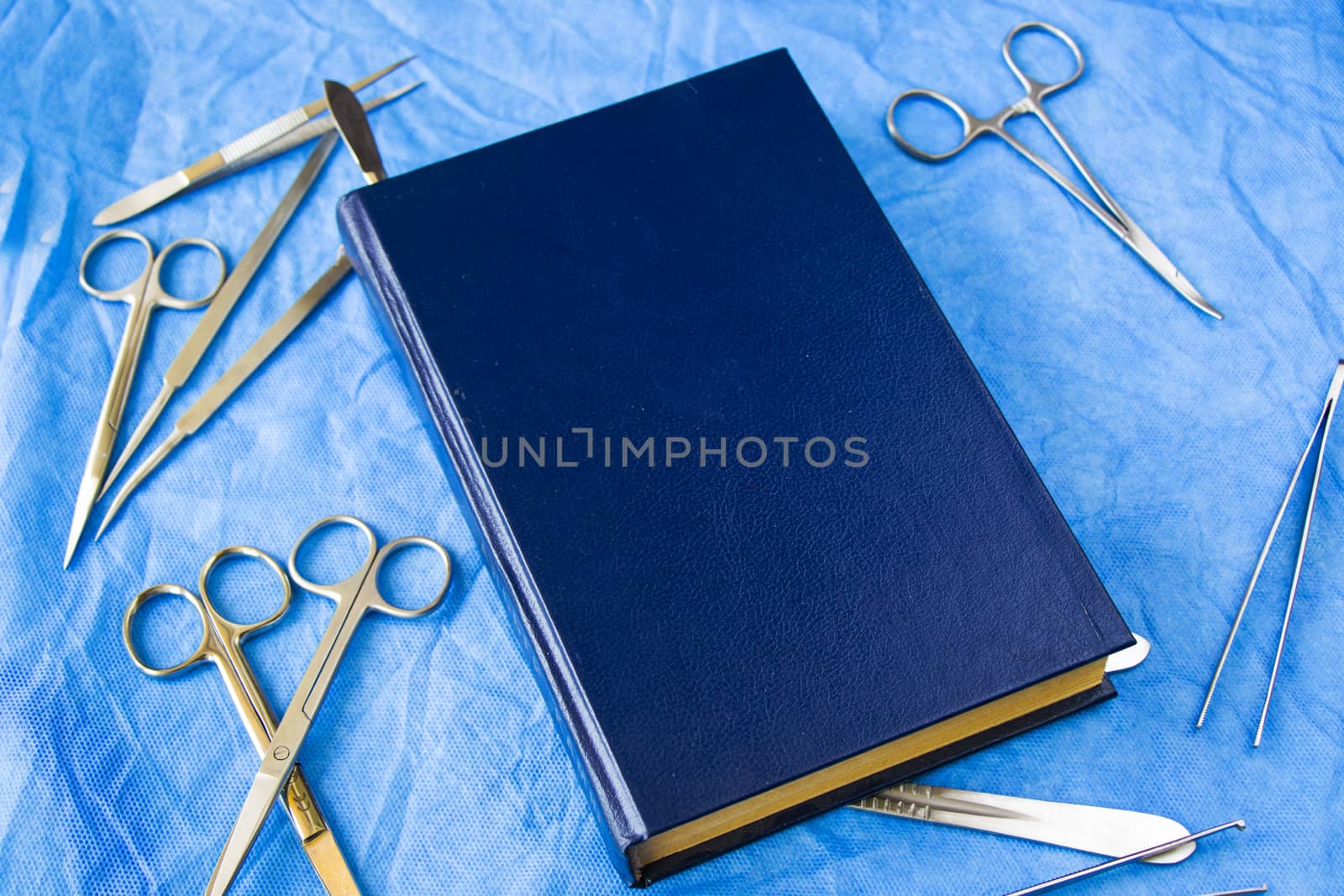 Dissection Kit - Stainless Steel Tools for Medical Students of Anatomy, Biology, Veterinary, Marine Biology and learning book