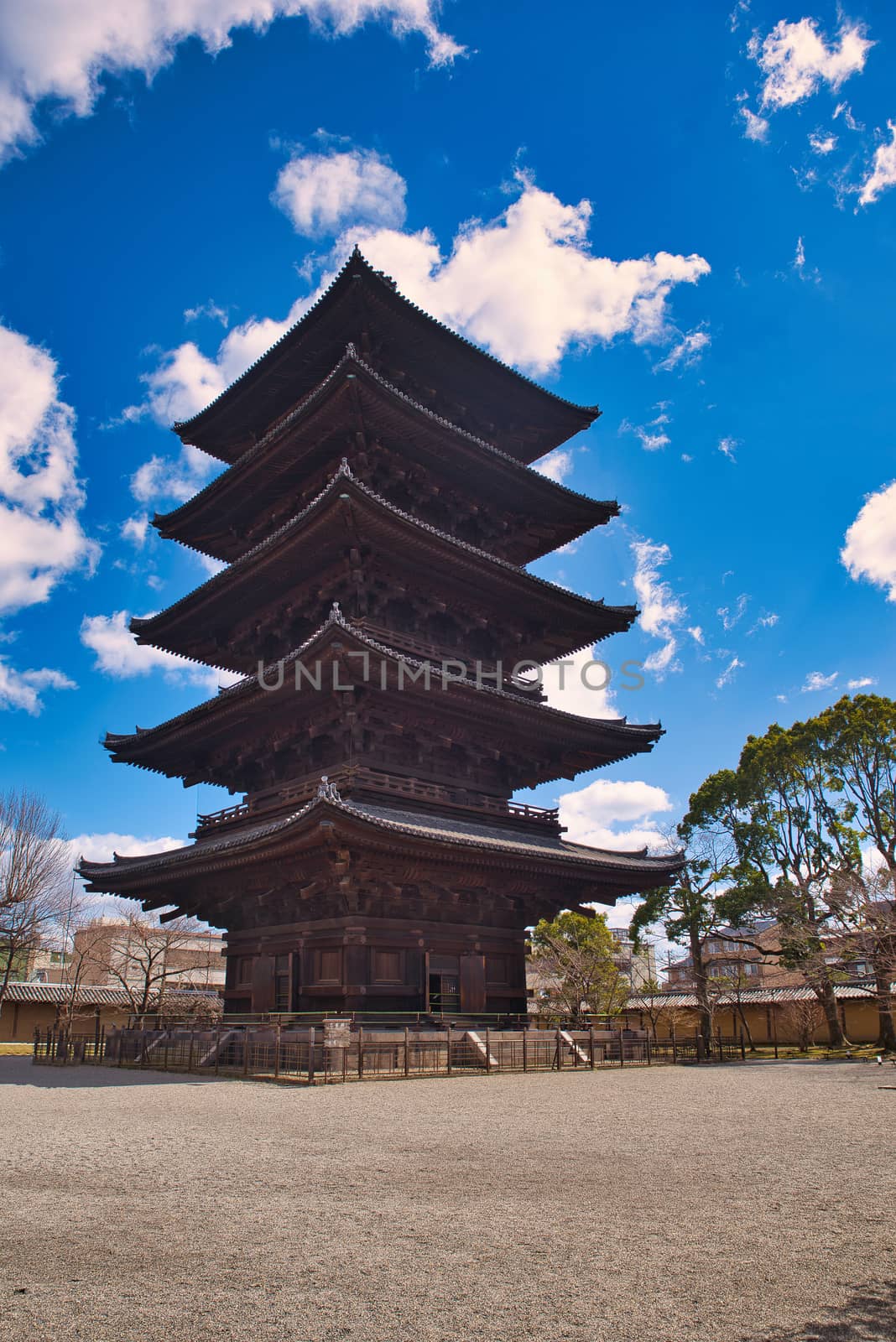 The pagoda of kyoto is one of the oldest temple in Japan
