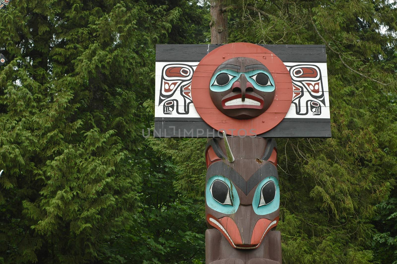 totem pole in Vancouver garden