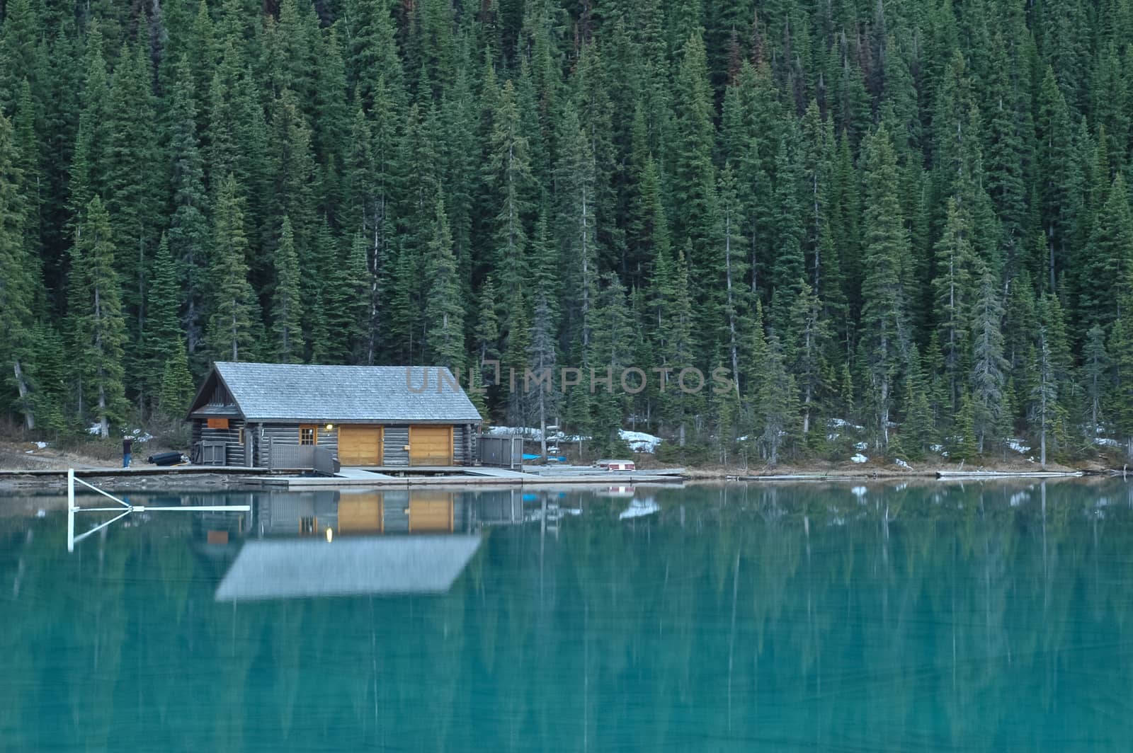 little cottage near pristine lake by eyeofpaul