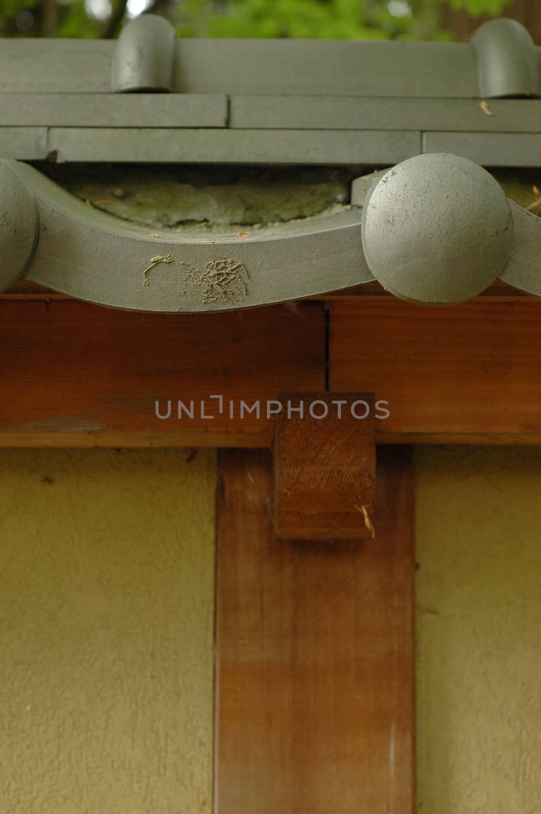 old roof of Japanese temple by eyeofpaul