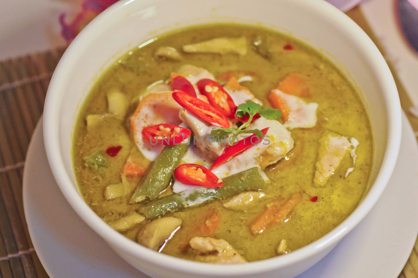 Thai chicken savoury green curry