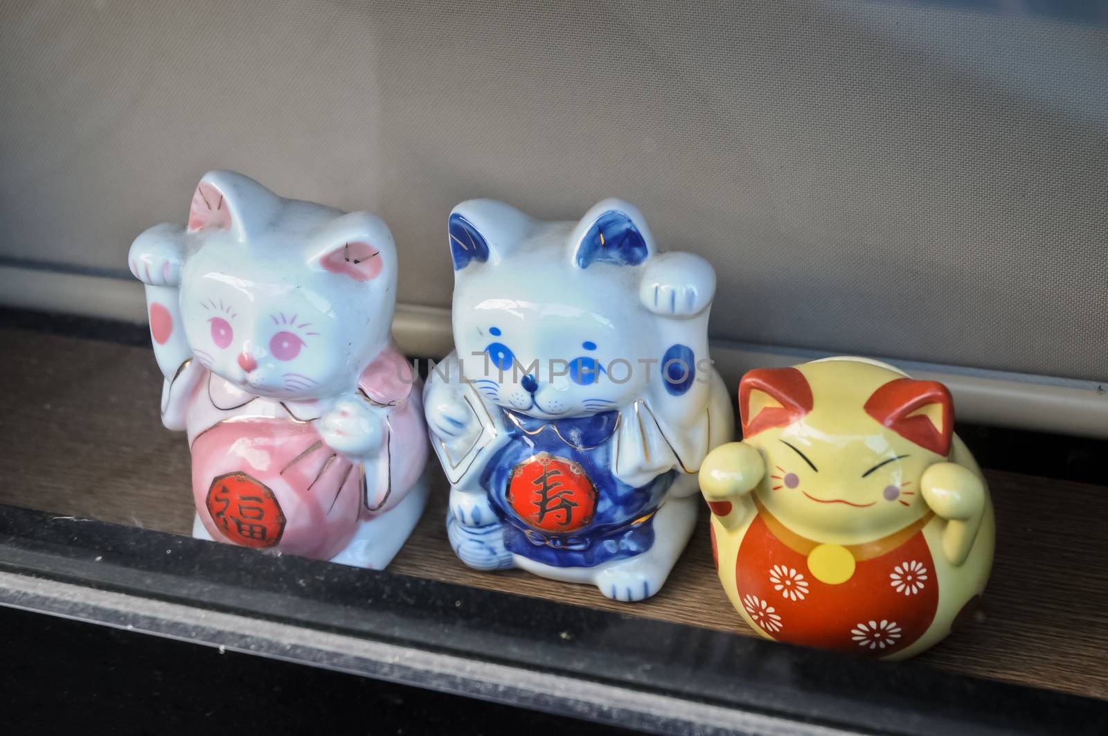 Japanese money kitty ceramic dolls by eyeofpaul