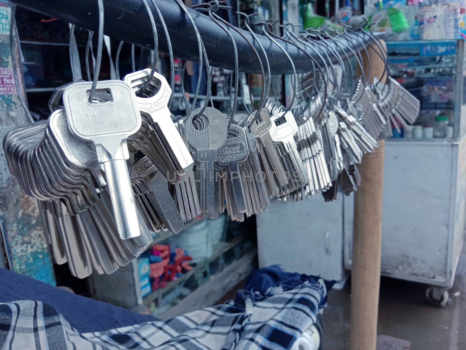 steel made key stock with ring on shop for sell