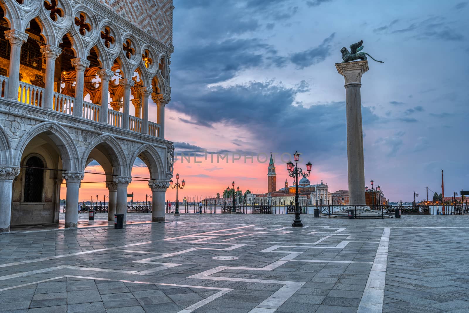 Dramatic sunrise at the Piazzetta San Marco by elxeneize