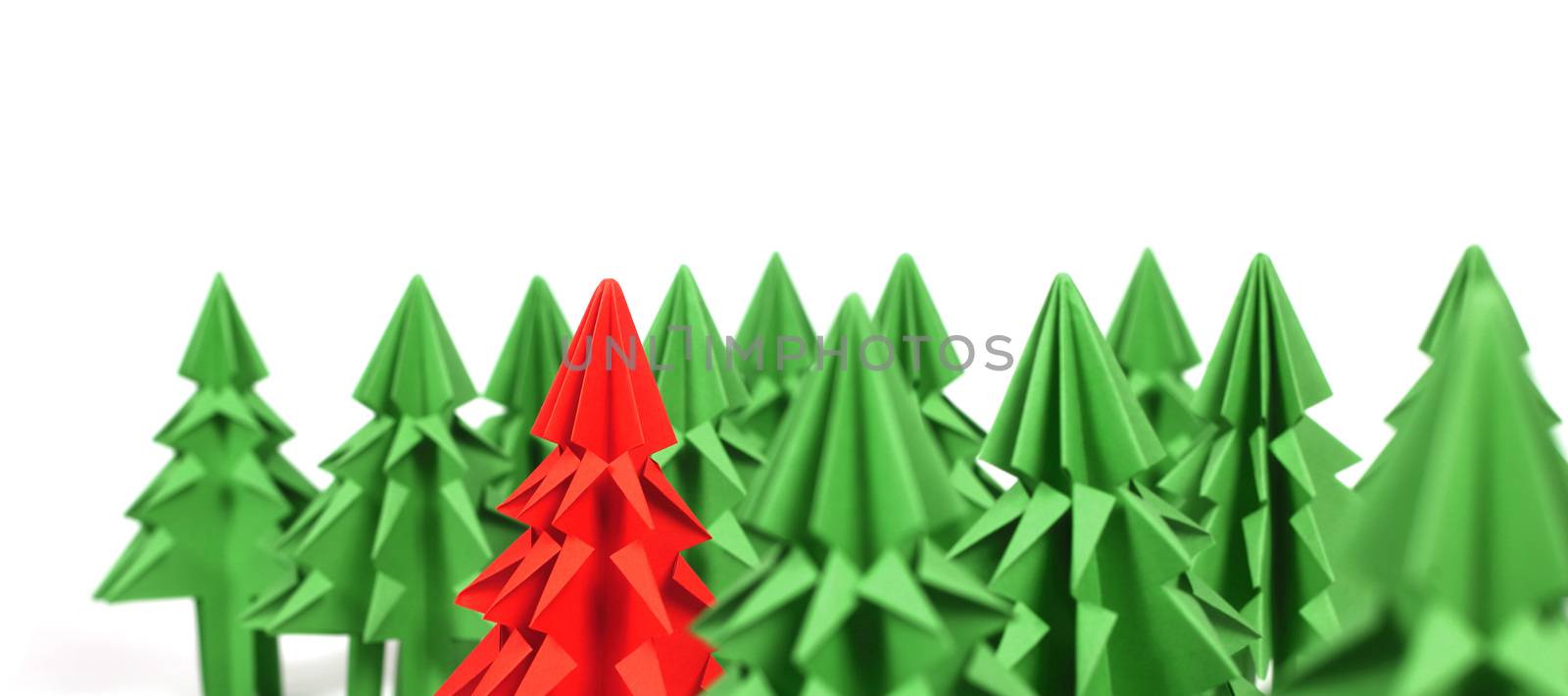 Origami Christmas trees by destillat