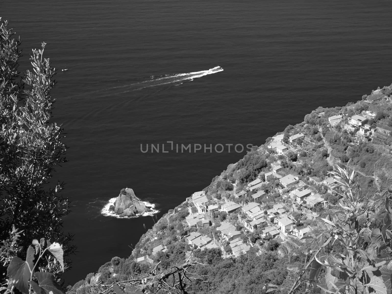 Panoramic view to the seaside by yohananegusse