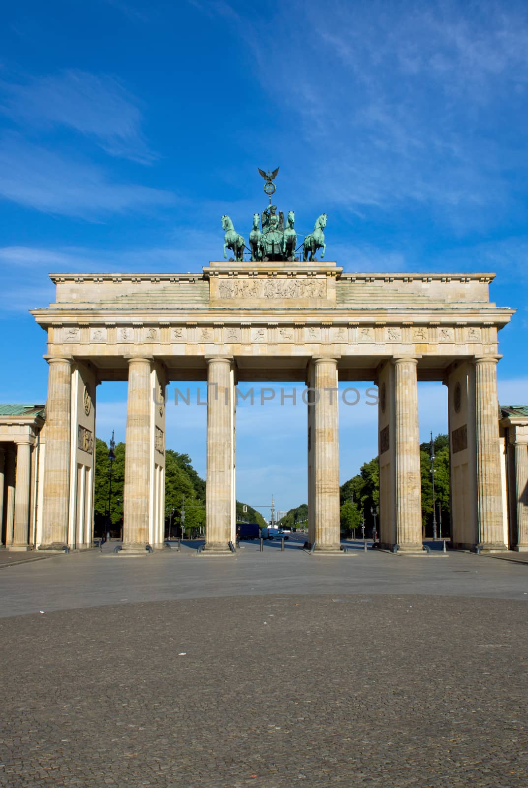 The famous Brandenburger Tor in the center of Berlin