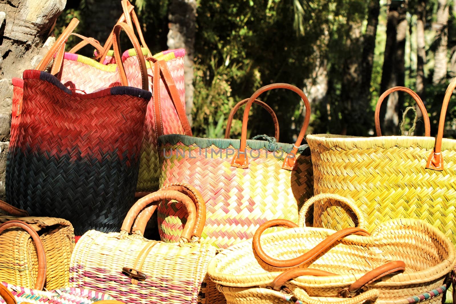 Traditional craft hemp baskets and handbags for sale in Elche, Spain