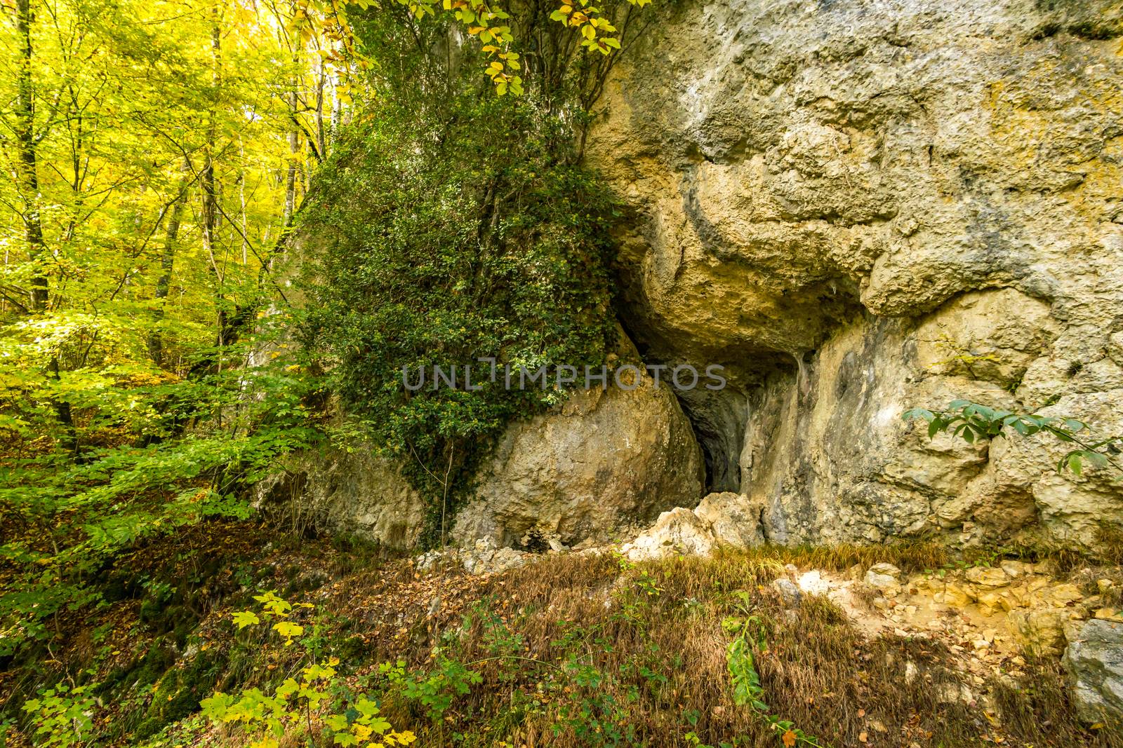 Fantastic autumn hike in the beautiful Danube valley at the Beuron monastery with beautiful views and rocks