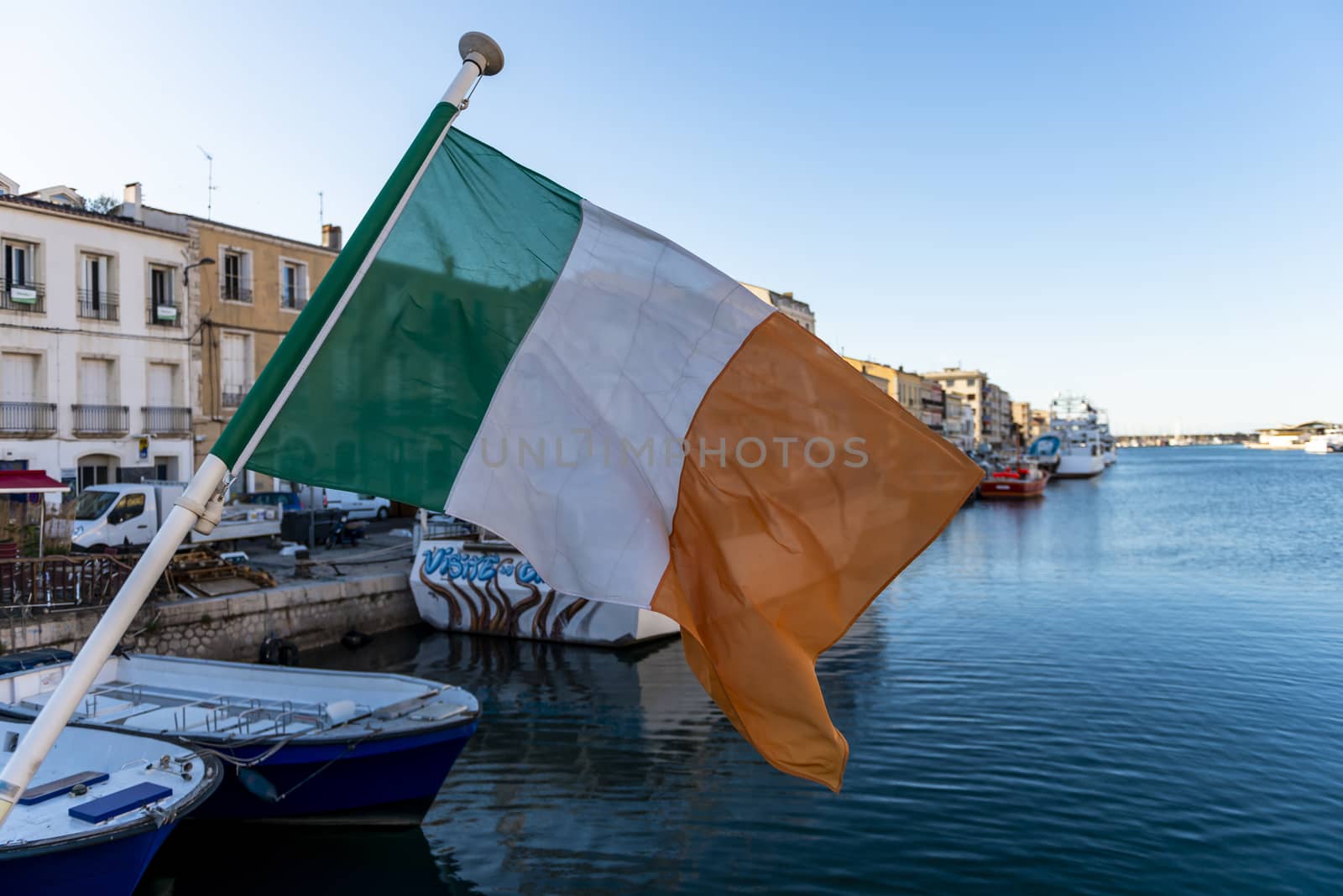 The bridges of the city of Sète are decorated in the colors of the countries forming the European community.