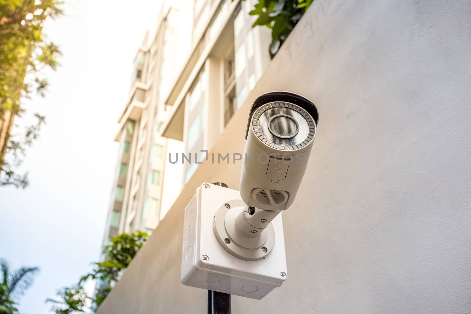 security camera outdoor building by antpkr