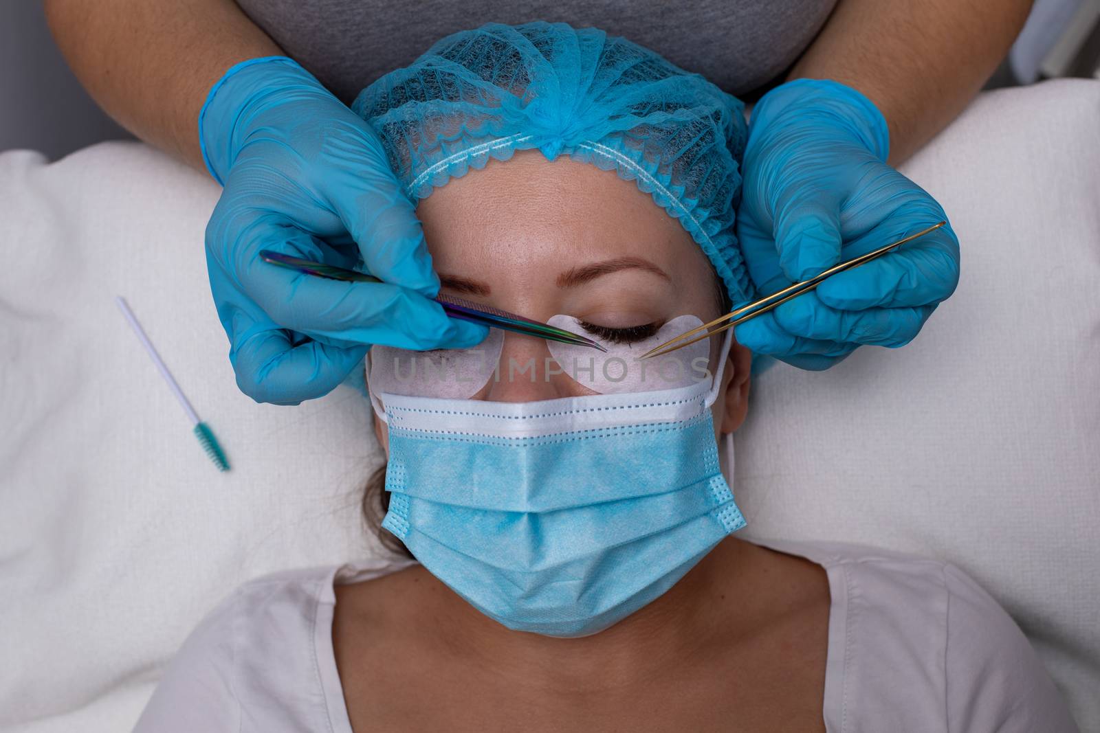 Treatment of Eyelash Extension during a pandemic with preventive by adamr