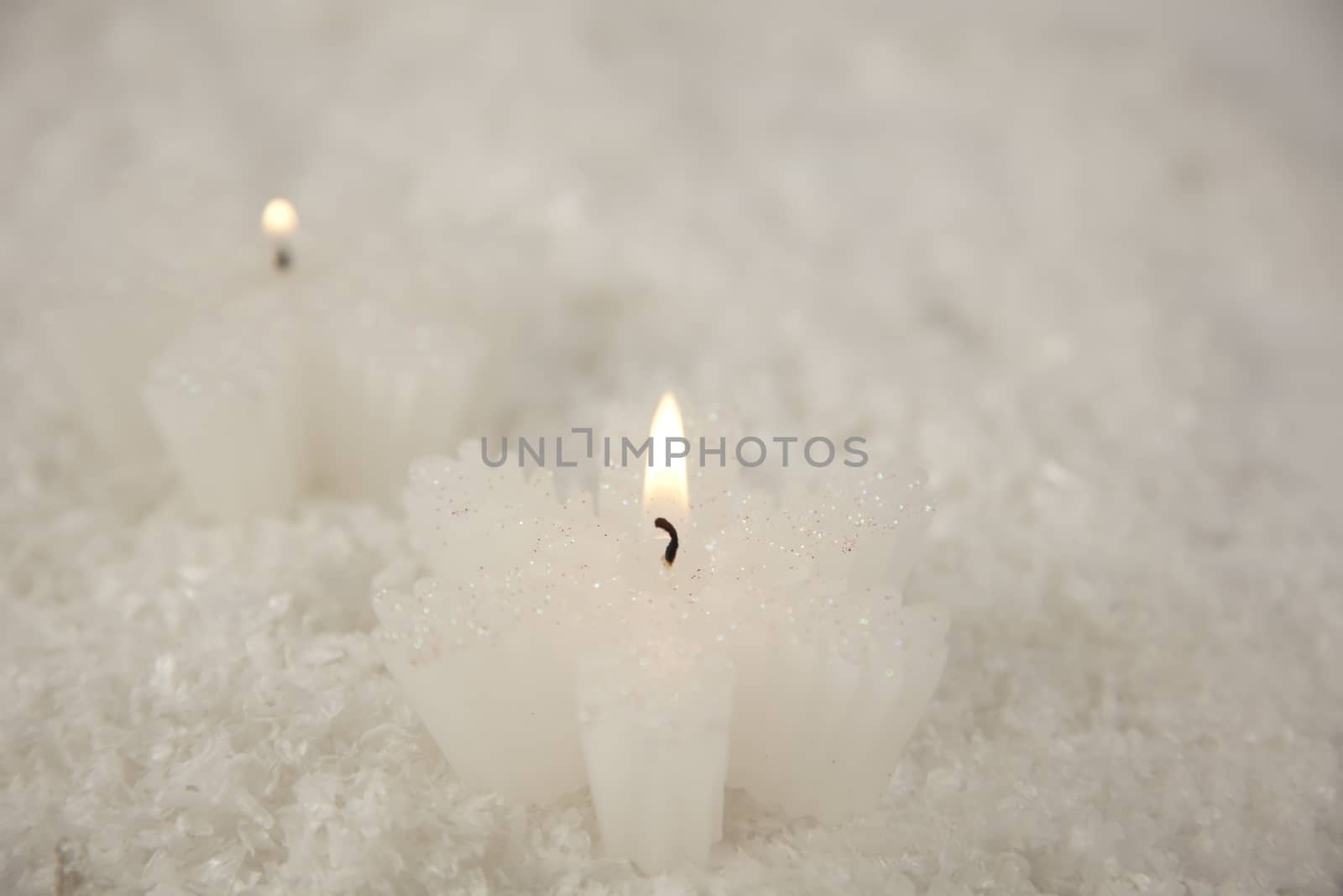 White Christmas glitter decoration with candlelight