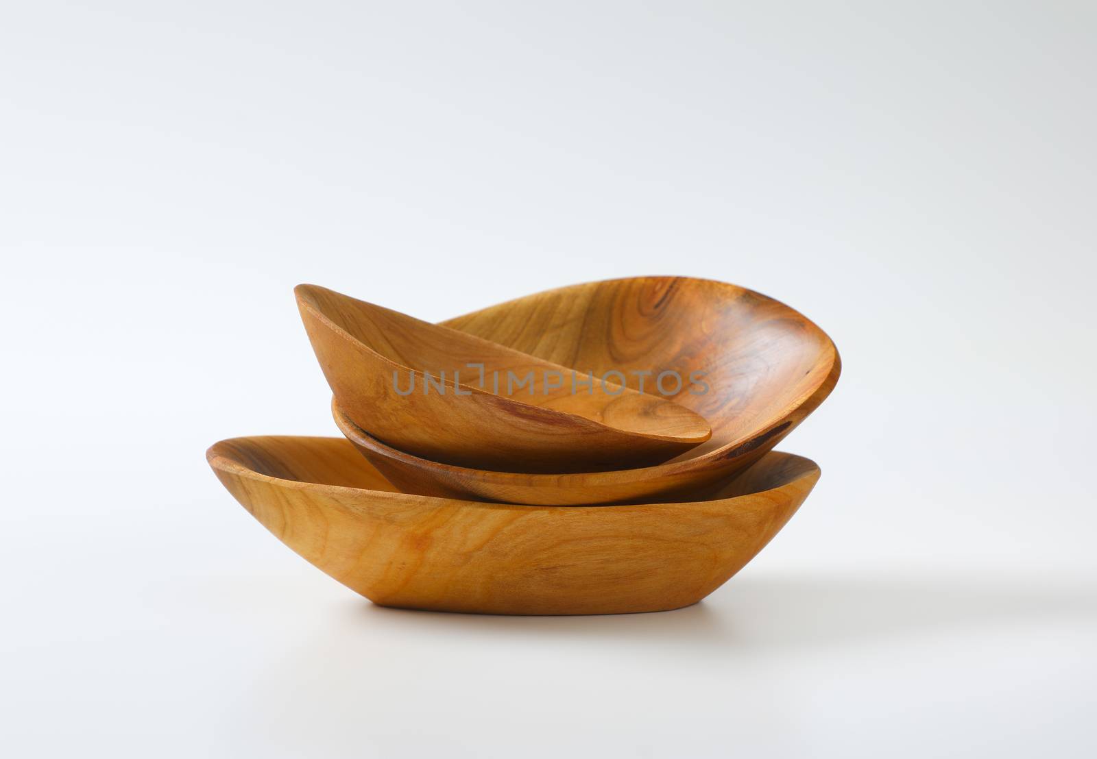 Hand carved wooden bowls by Digifoodstock