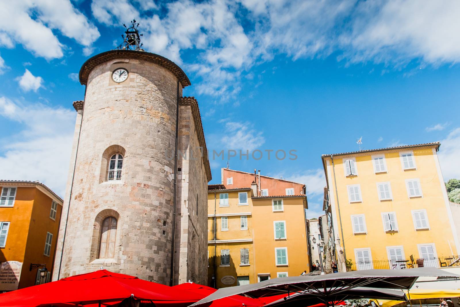 Templar Tower on Place Massillon in Hyères by raphtong