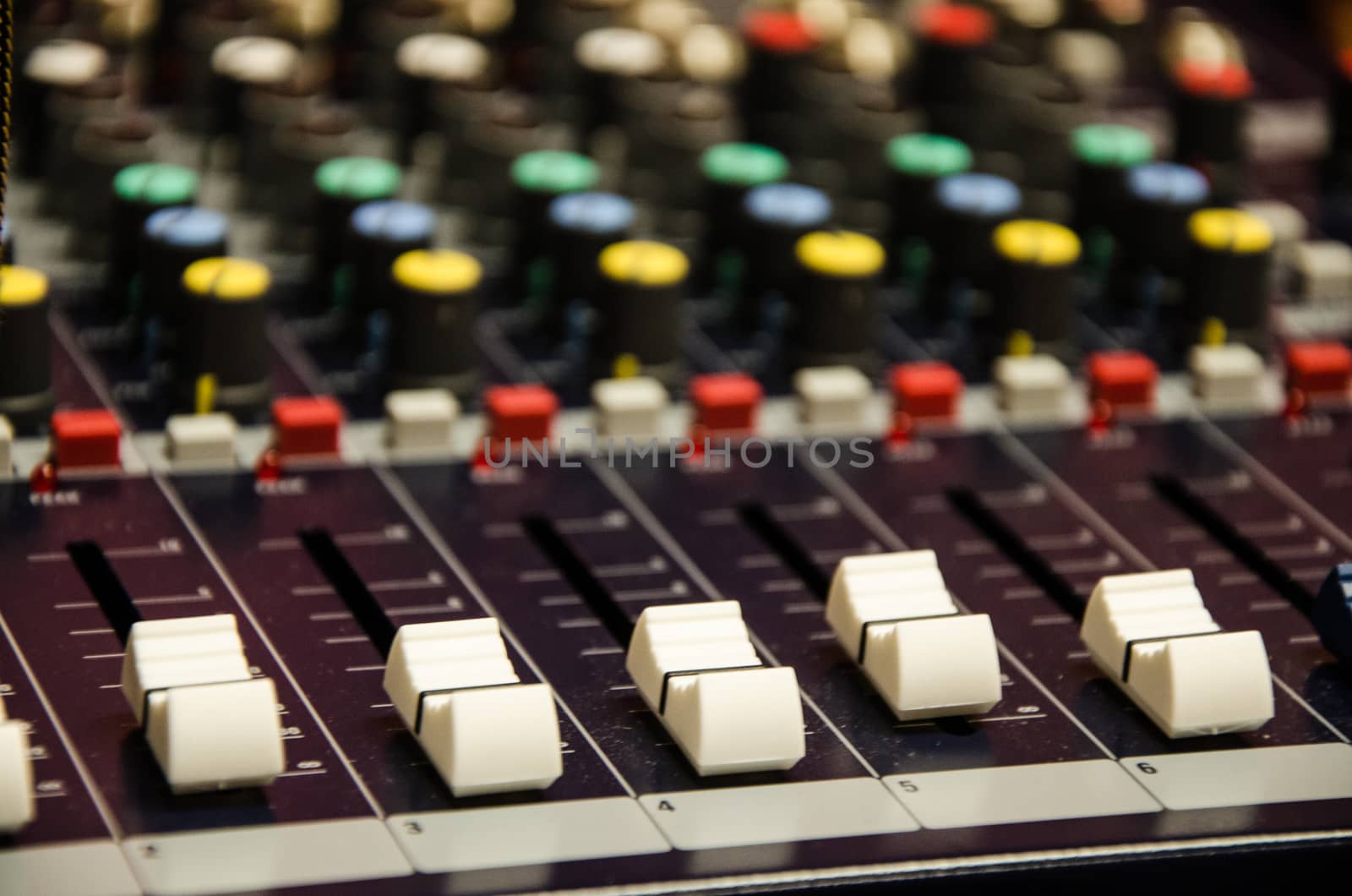Mixer of a team that is responsible for controlling the audio.