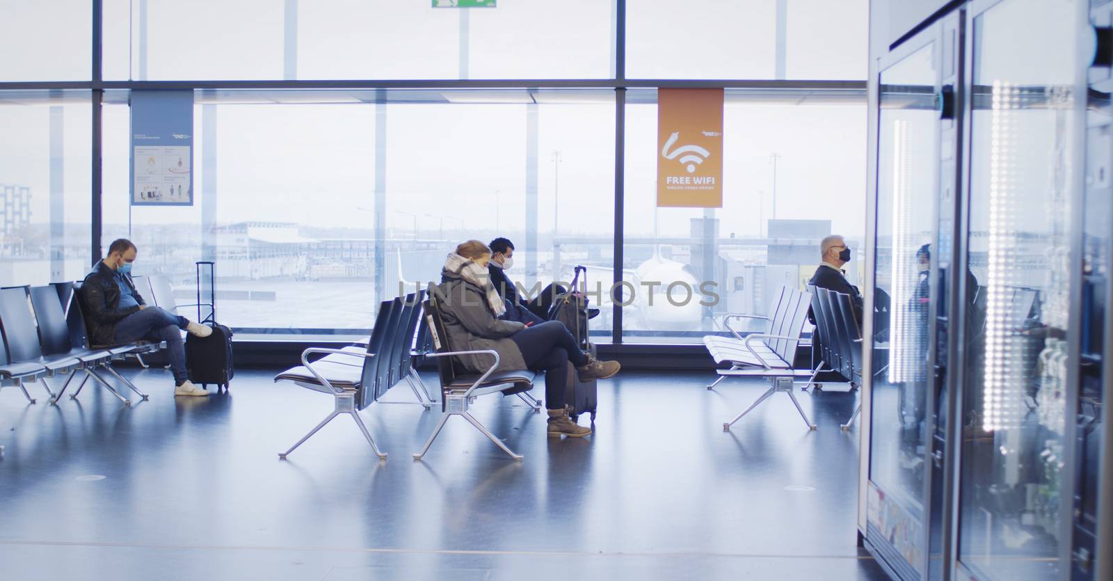 Vienna Airport During Covid Times by haraujo