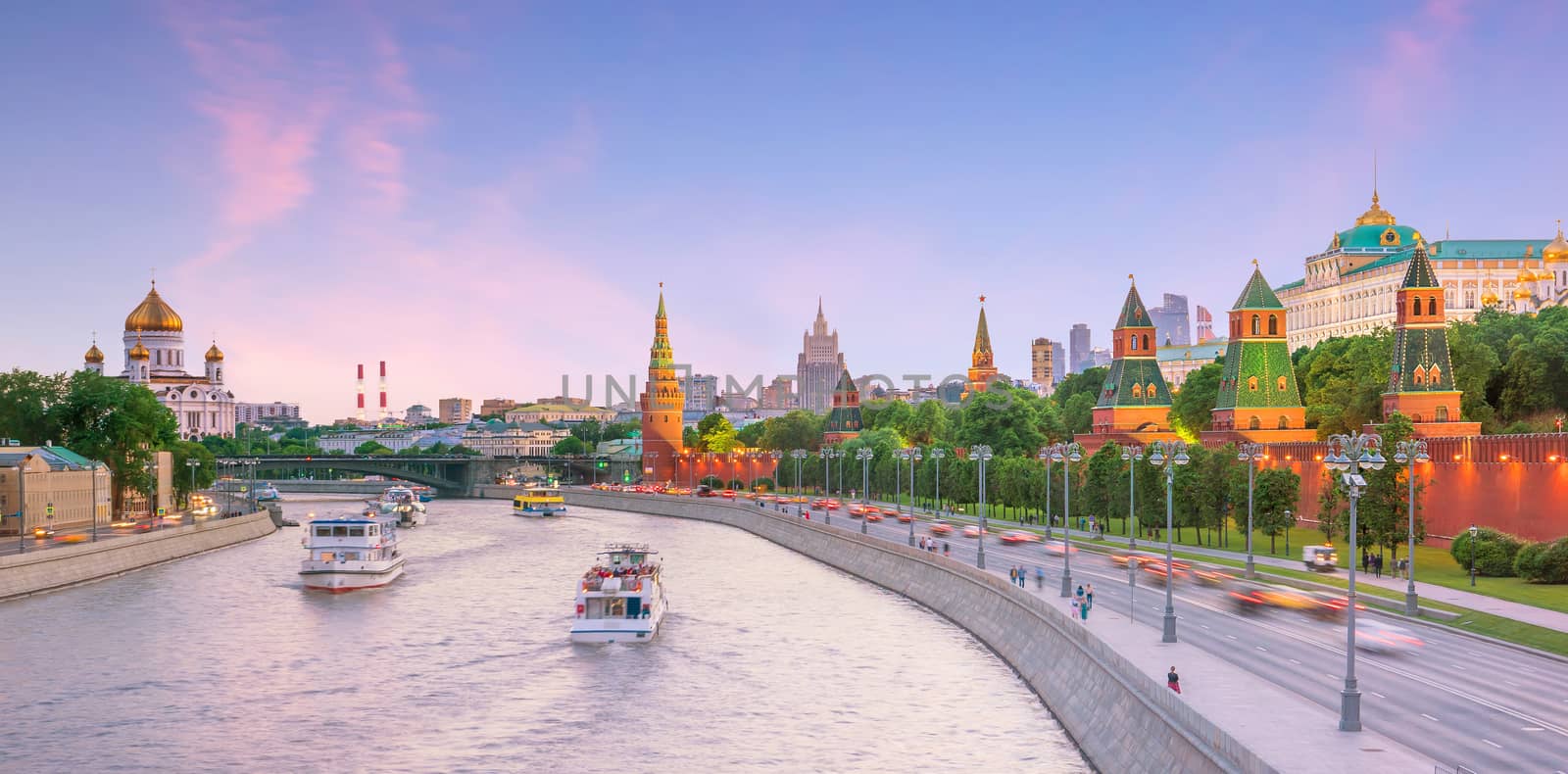 Panoramic view of the Moscow river and the Kremlin  by f11photo