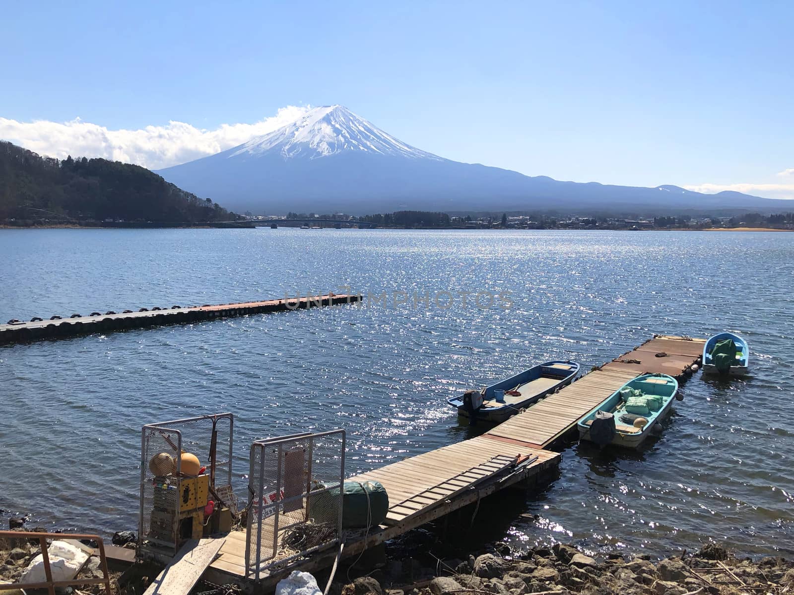 Beautiful view of  Mountain Fuji and Lake Kawaguchiko in Japan