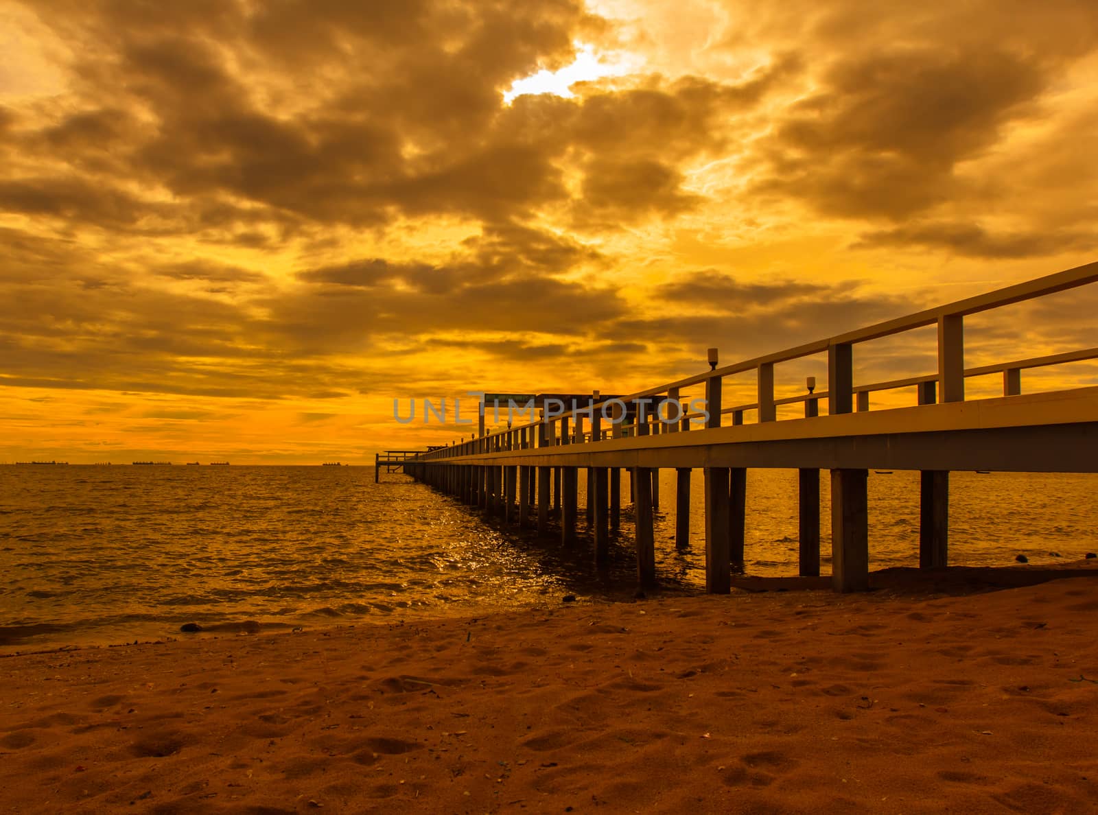 Bridge in the Evening by Praphan