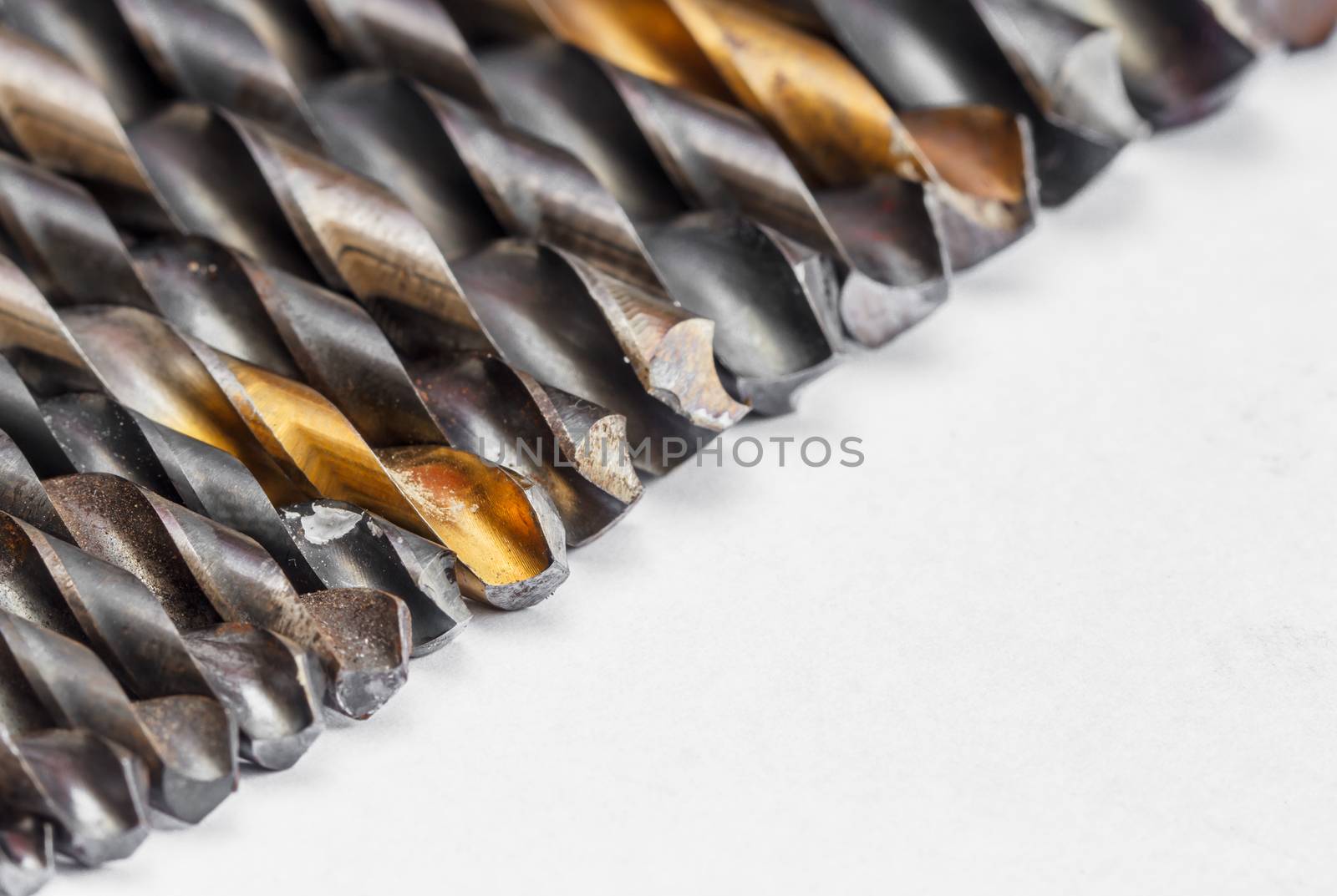 Metal drill bits by Praphan