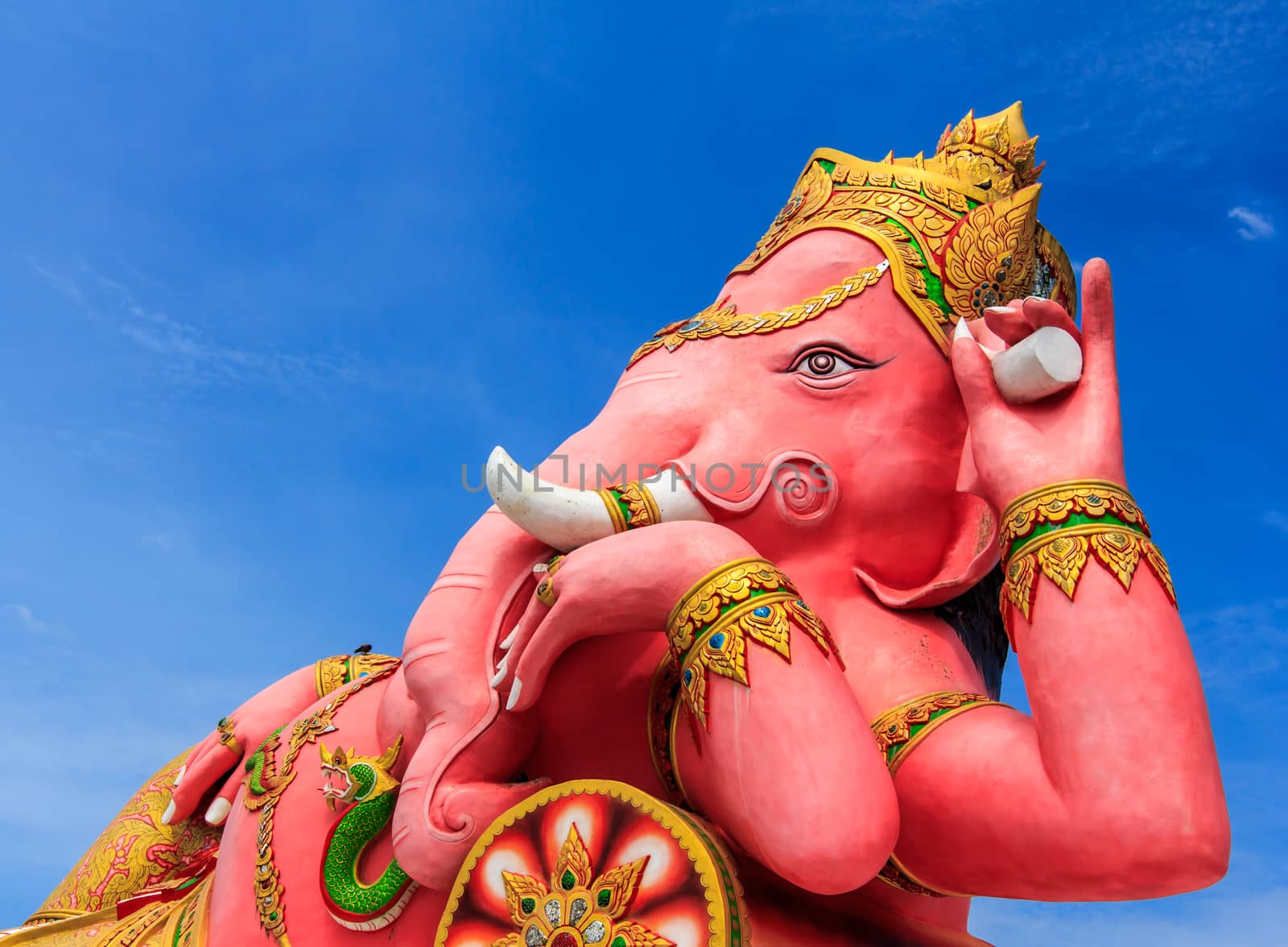 Ganesha statue was revered  by Praphan