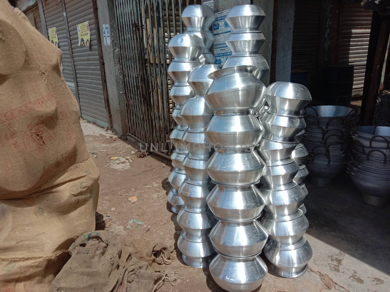 silver crockery stock on shop for sell