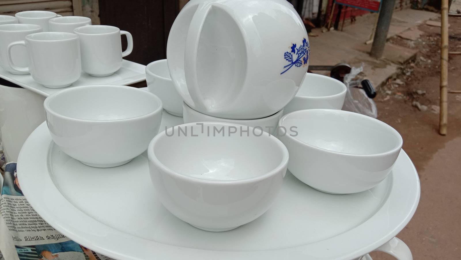 ceramic crockery stock on shop for sell