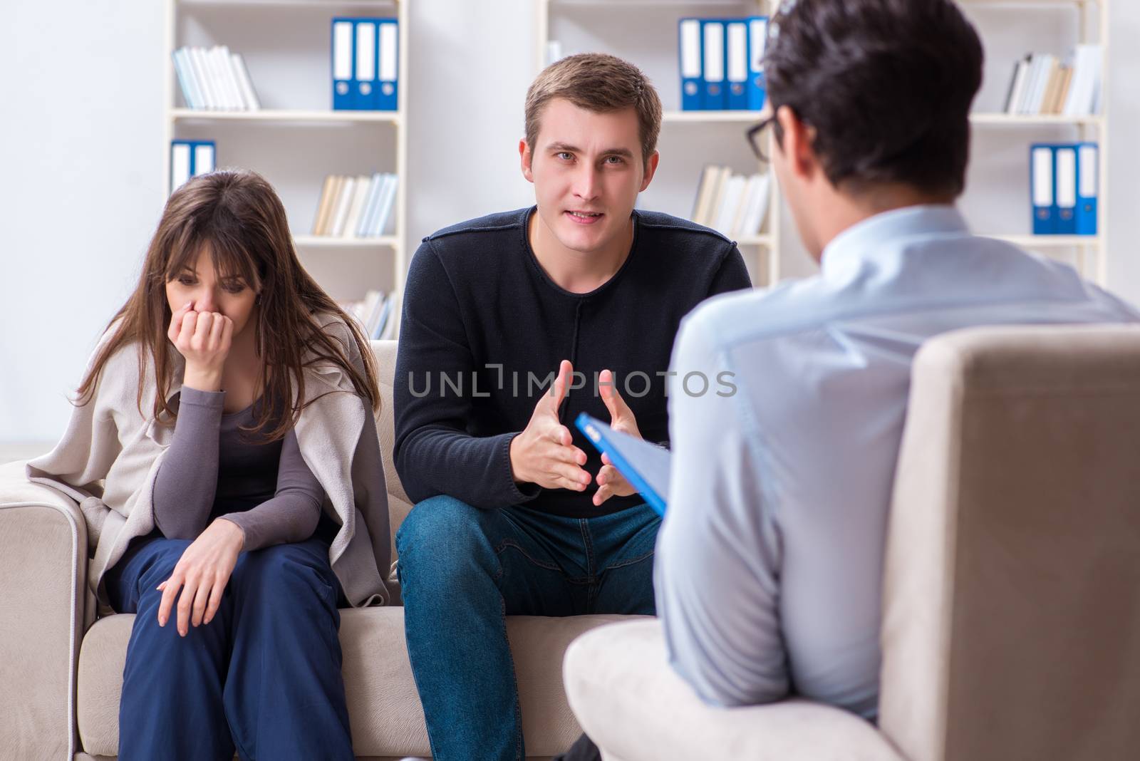 Family visiting psychologist for family problem by Elnur