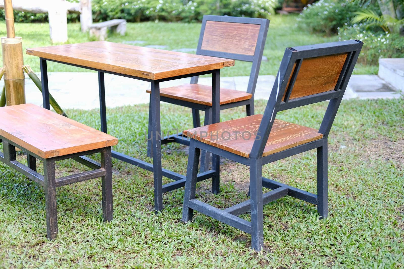 wooden chair seat in garden park