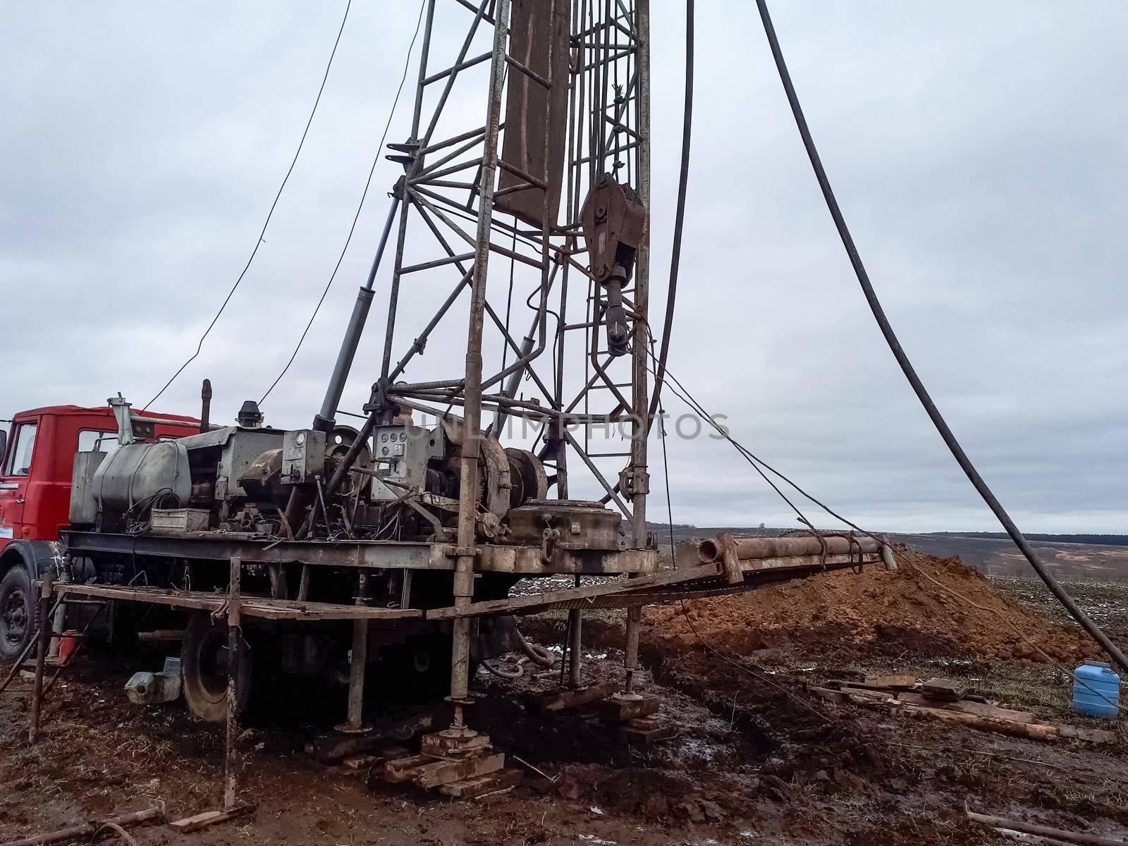 Drilling rig for oil and gas well drilling. Drilling rig for oil and gas well drilling.