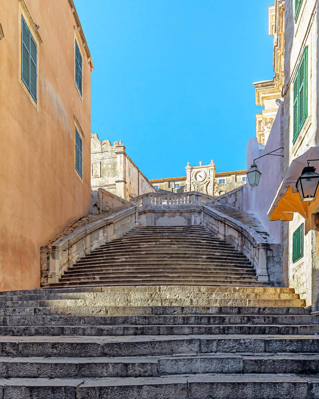 The staircase to the church in the old town of Duborvnik was used in the famous TV series "Game of Thrones" by Cersei Lannister as "avenue of shame"