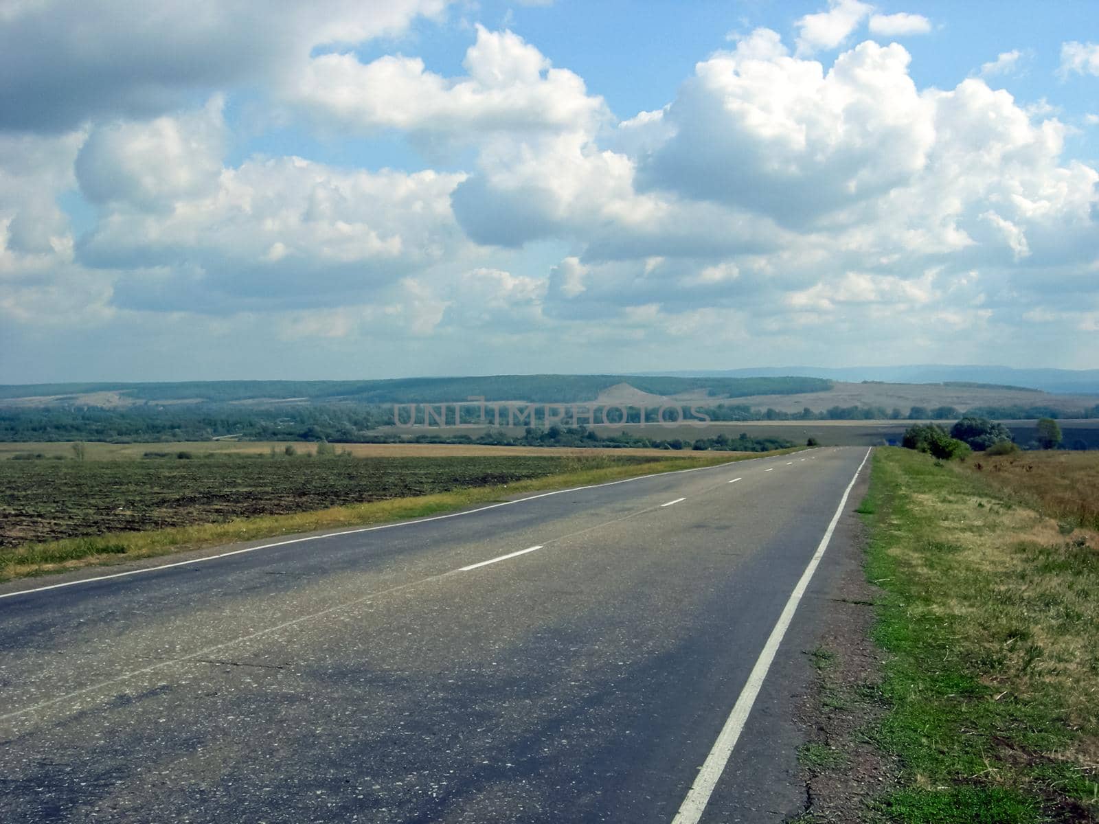 The Beloretsky tract. Nature is in the way of the Beloretsky tract. Roads and landscape.