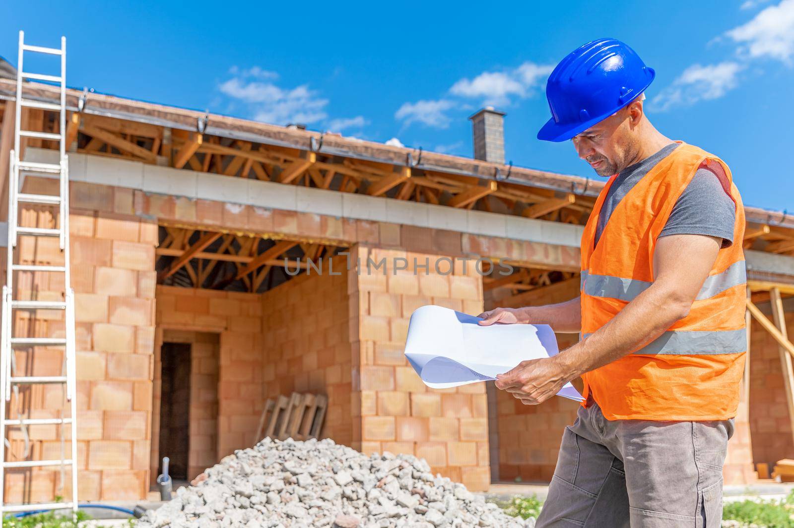 inspection of the construction project, manager on the construction