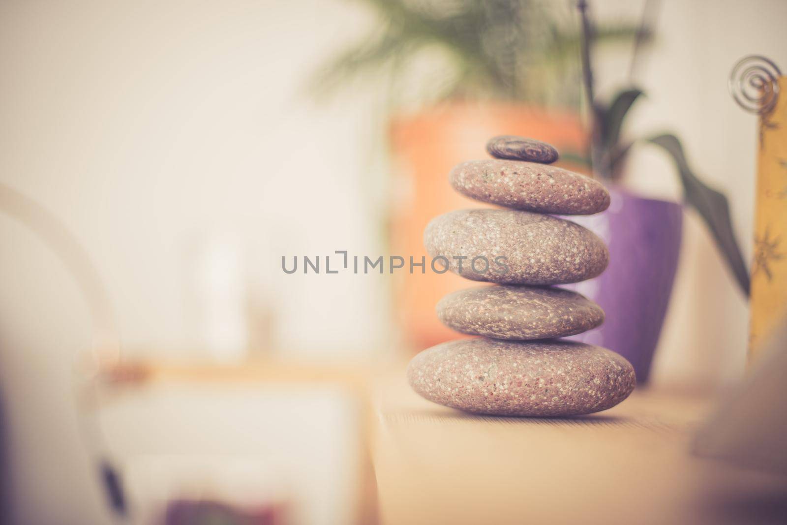 Feng Shui: Stone cairn in the living room, balance and relaxation by Daxenbichler
