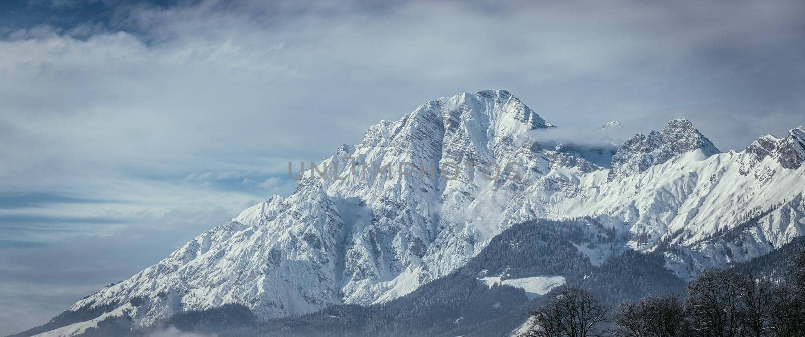 Idyllic snowy mountain peaks, landscape, Alps, Austria by Daxenbichler