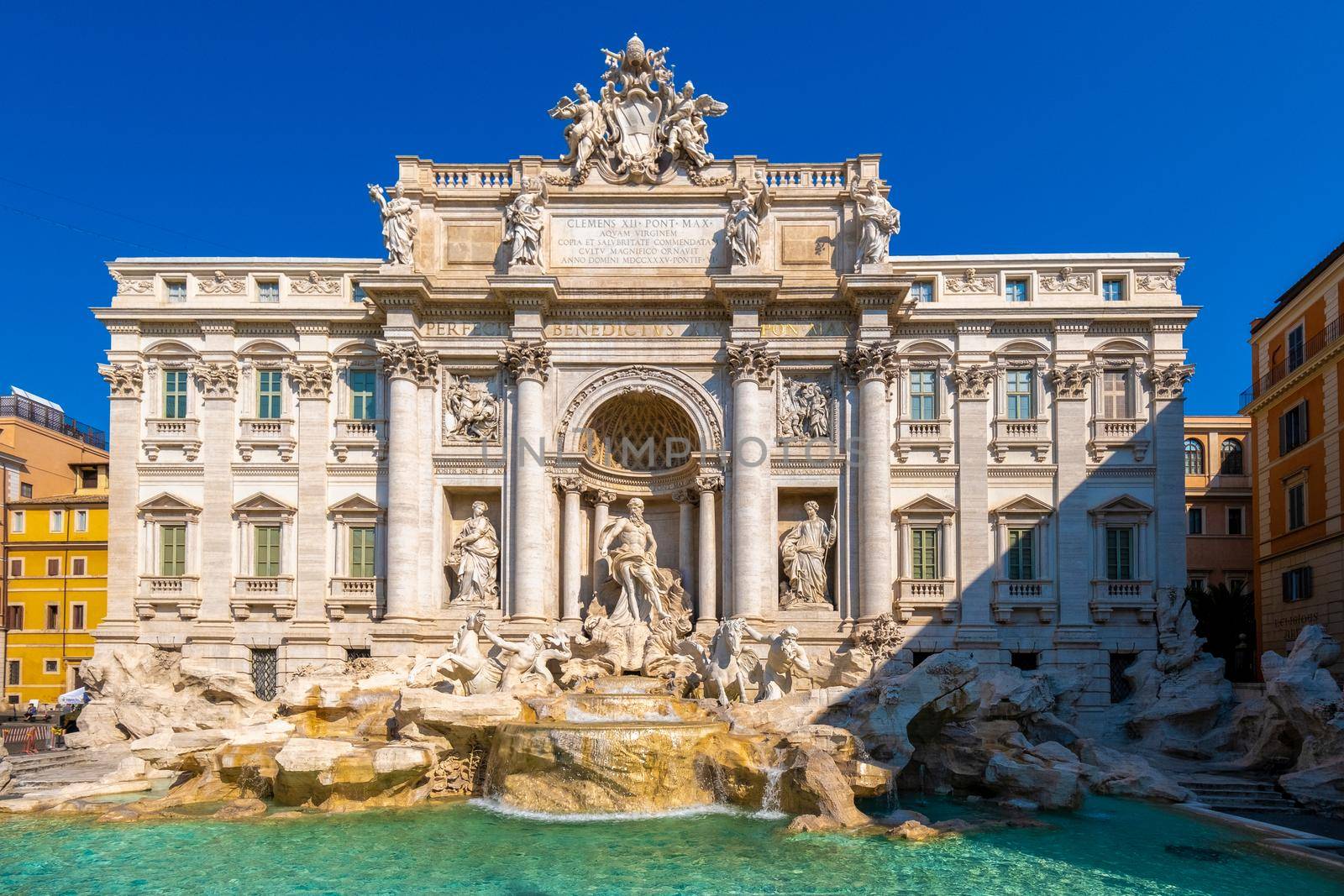 Trevi Fountain, rome, Italy in the morning by fokkebok