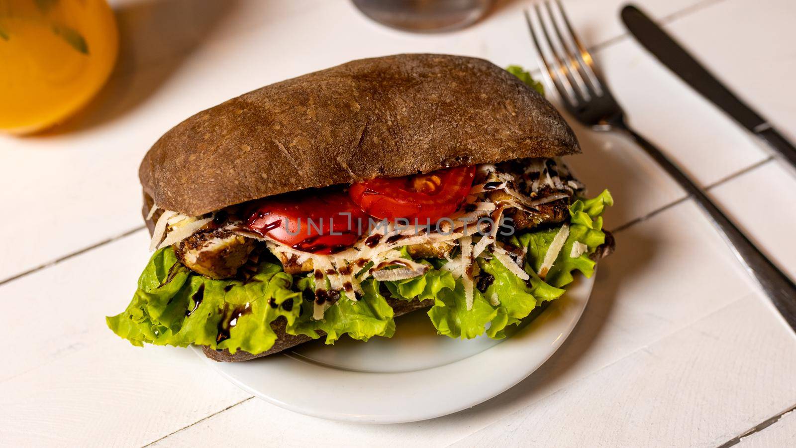 Chicken meat black bread sandwich by ferhad