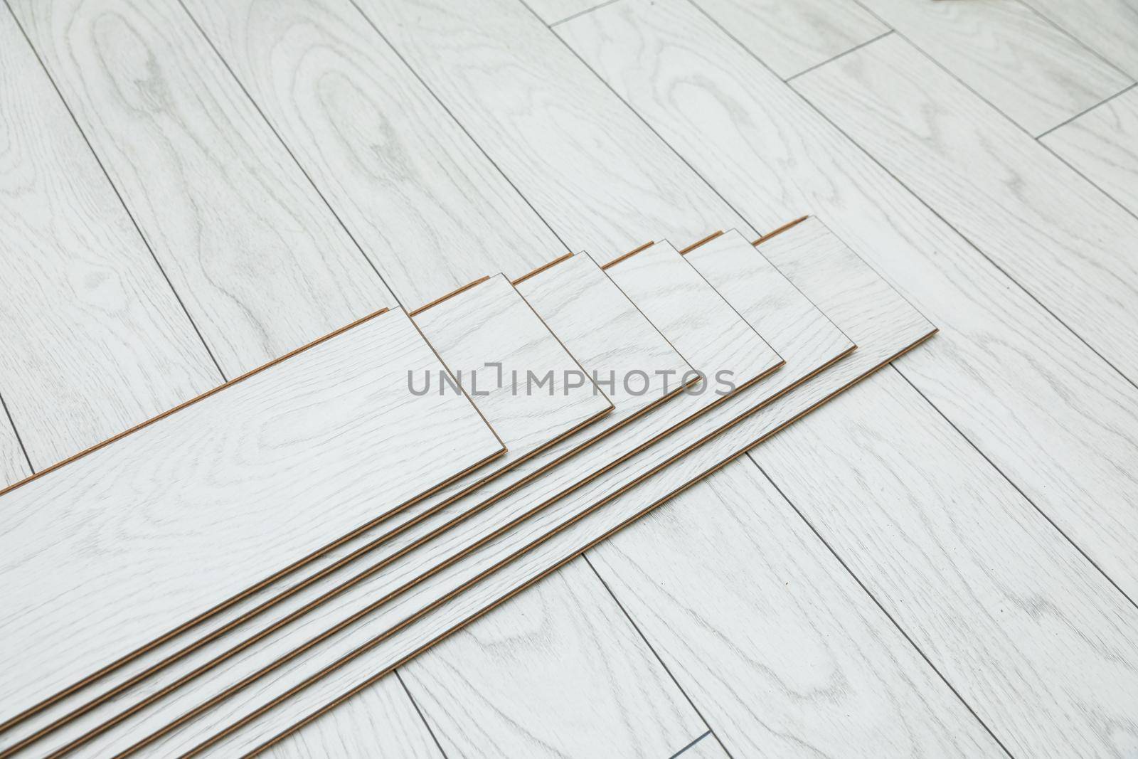 White wood laminates on the floor
