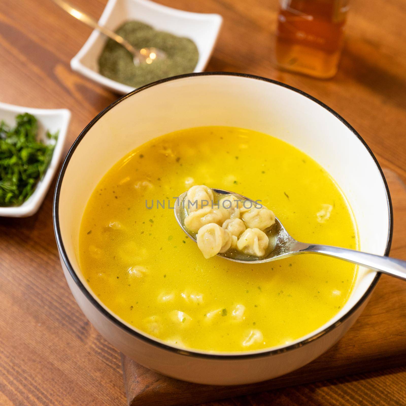 Yellow ginger meat soup with vinegar