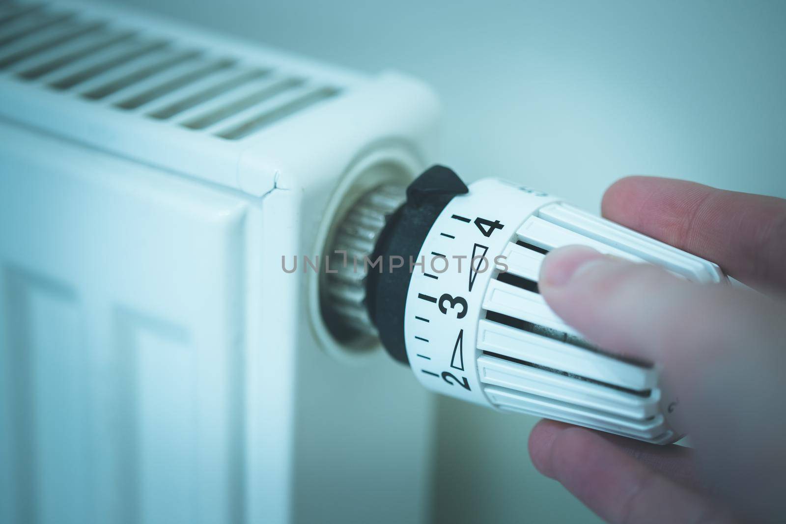 Close up picture of a heat regulator.