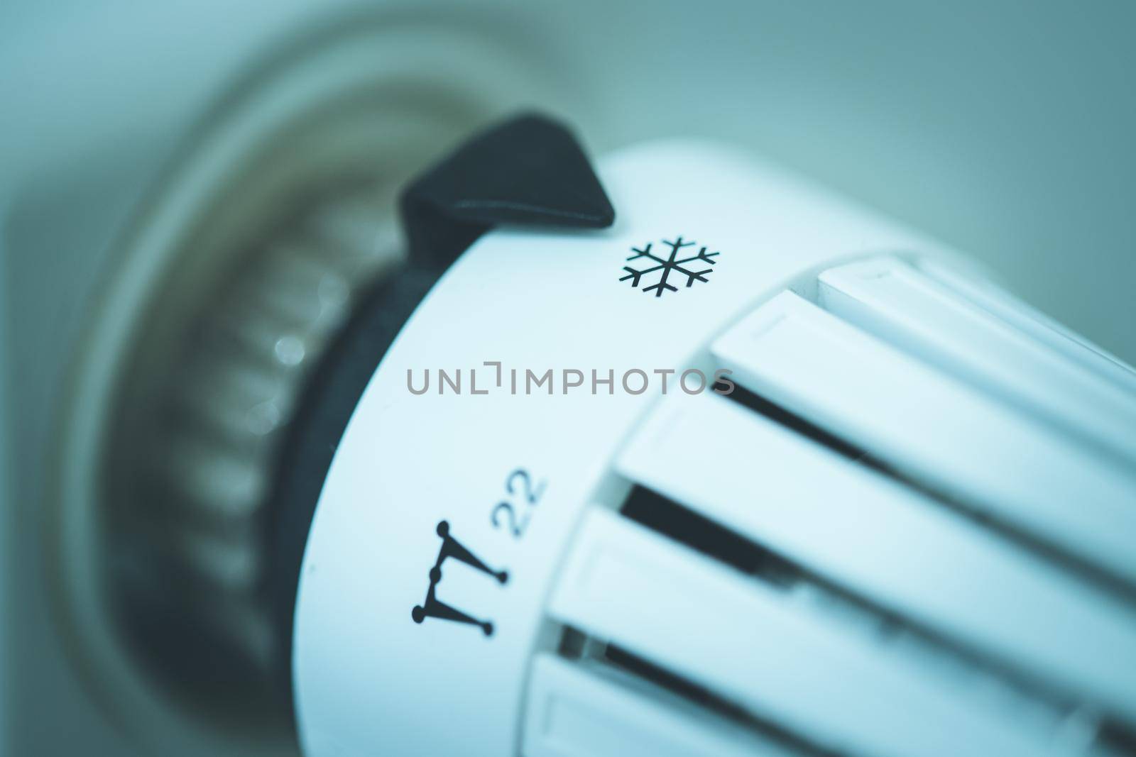Close up picture of a heat regulator.