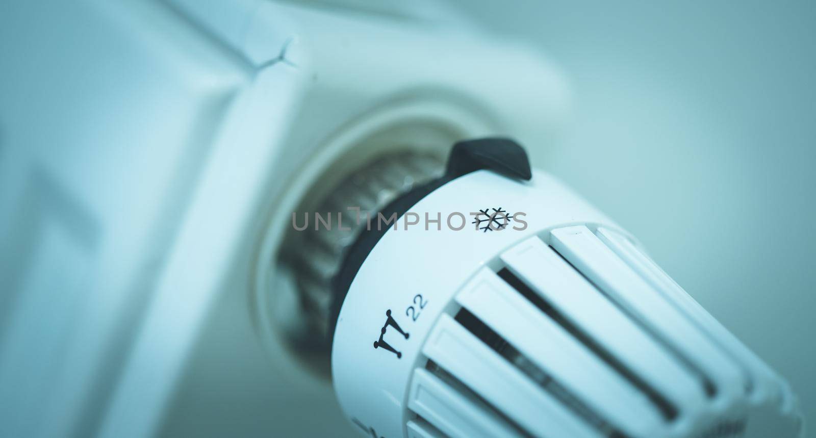 Close up picture of a heat regulator.