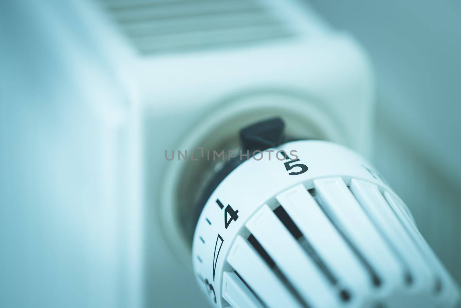 Close up picture of a heat regulator.