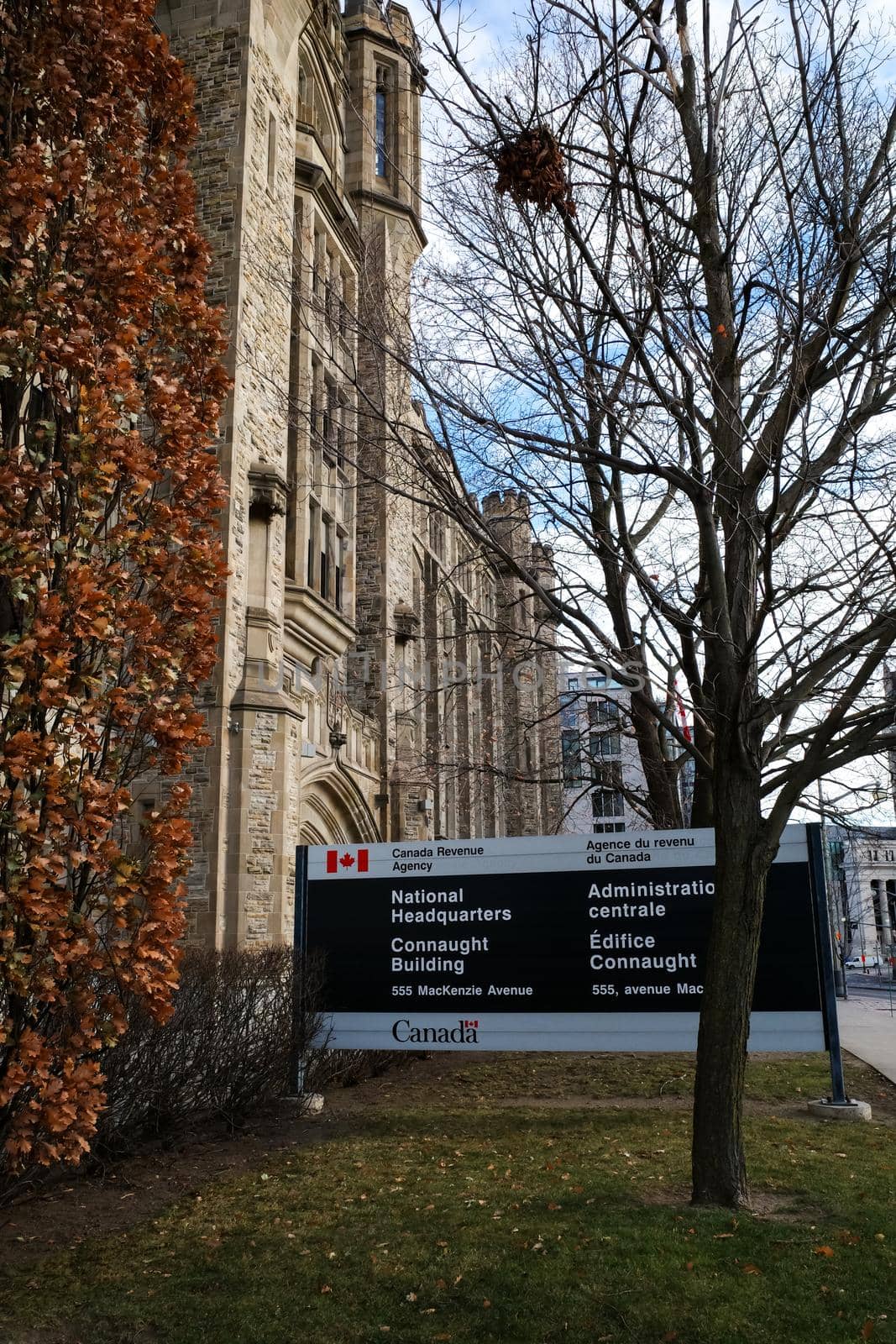 Canada Revenue Agency Headquarters in Ottawa by colintemple