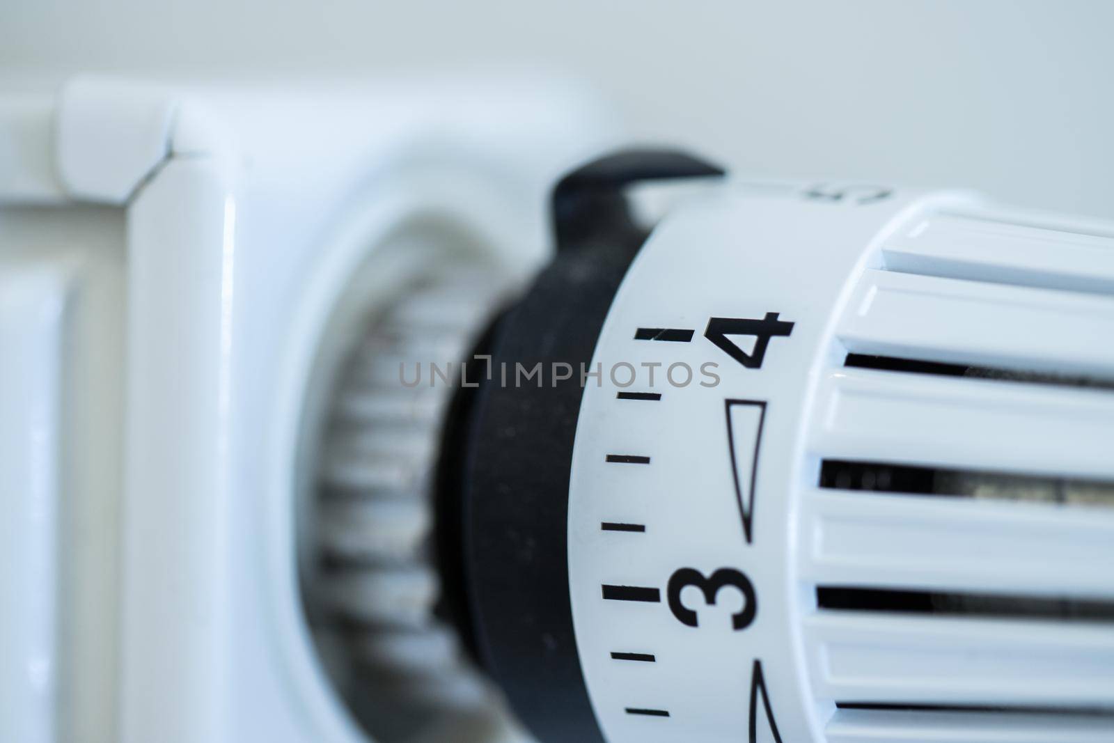 Close up picture of a heat regulator.