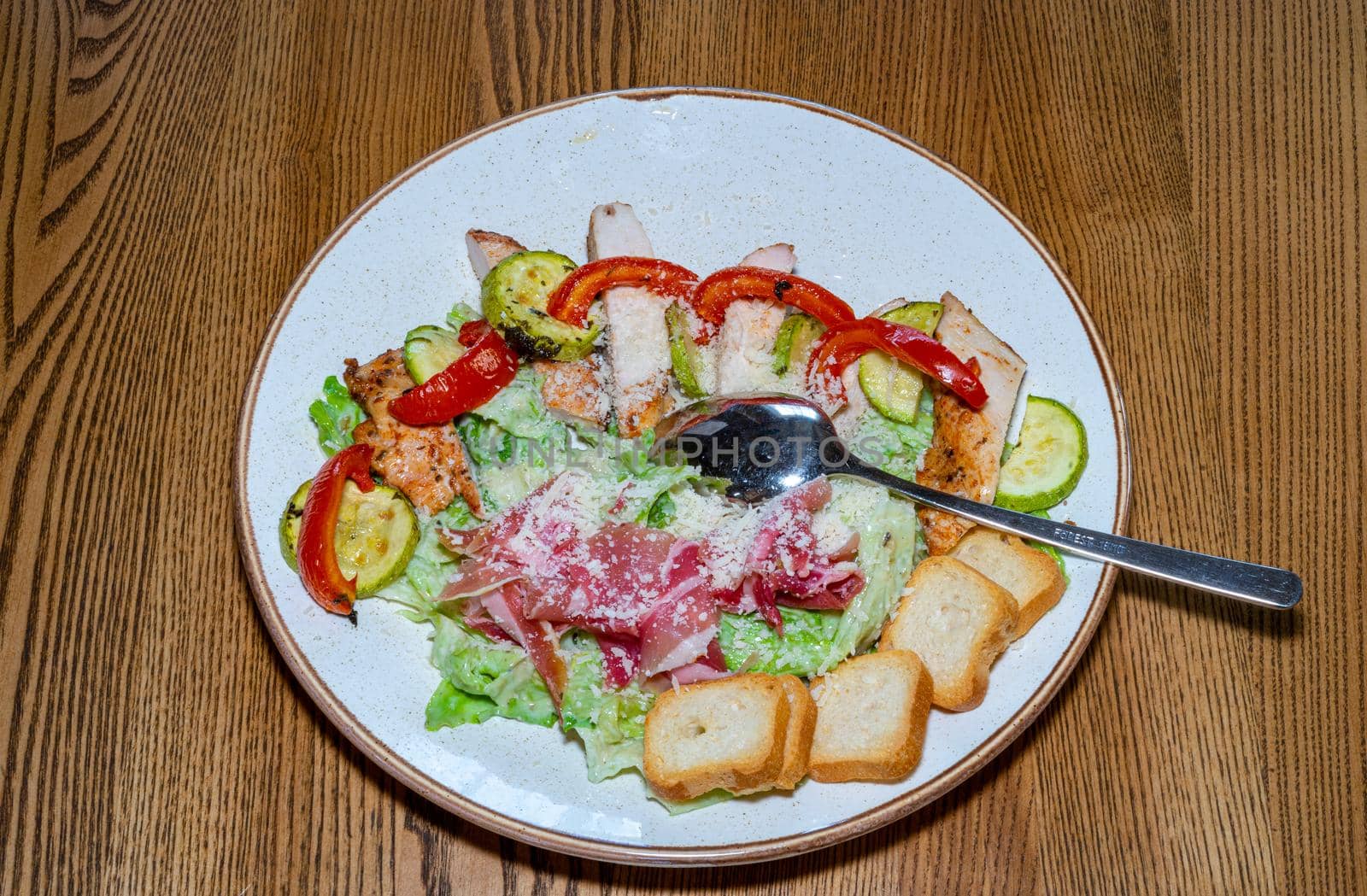 Delicious and healthy salad with meat and fresh vegetables