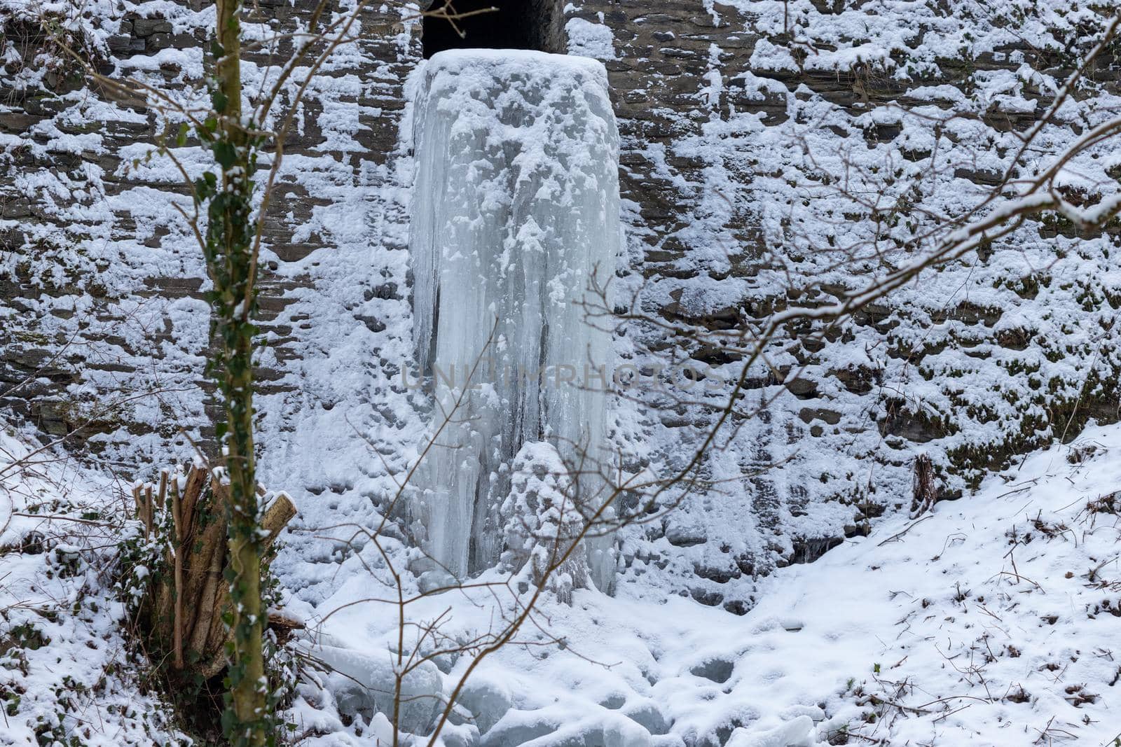 Icicles, ice formations on a rock near Bernkastel-Kues on the Moselle